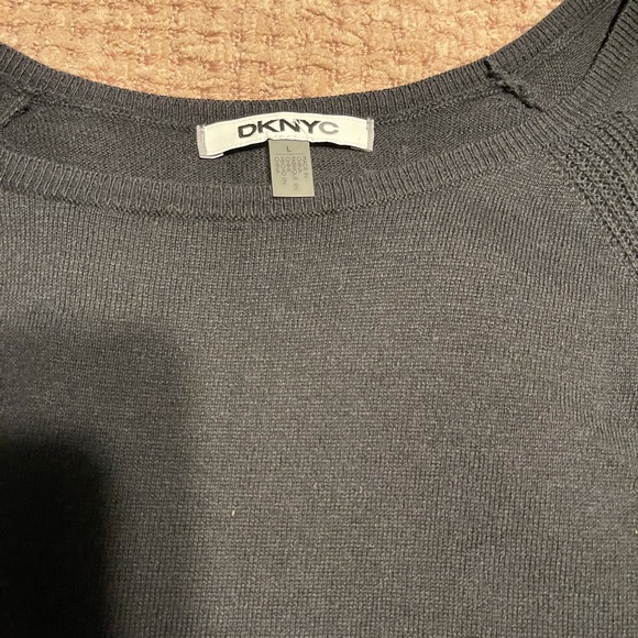 Dkny sweater - Picture 3 of 3